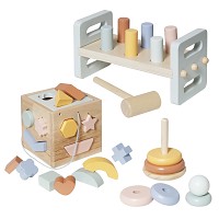 Detailansicht verschiedene Holzspiele