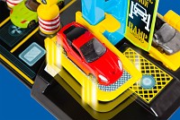 Molto parking garage with 4 play levels and 4 cars 2