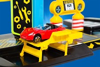 Molto parking garage with 4 play levels and 4 cars 3