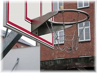 Basket ball basket galvanised with chain net. 